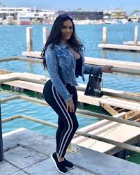 She is social media celebrities (youtube) by profession. Fiorella Zelaya Height Weight Bio Wiki Age Photo Instagram Fashion Women Top