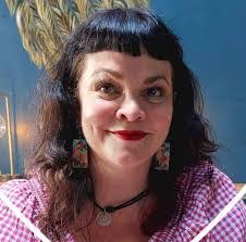 Melissa Muse's Instagram, Twitter & Facebook