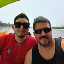 El jeque Nasser Al-Khelaifi, dueño del PSG, tendrá el corazón dividido este  domingo cuando sus dos estrellas se enfrenten en la final del Mundial de  Qatar 2022. 💔