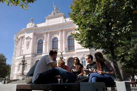 The tour de pologne (wyścig dookoła polski, tour of poland), official abbreviation tdp, is a road bicycle racing stage race. Etudes Superieures En Pologne Home Facebook