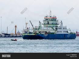 Buses will leave at 6:40, 7:30 am etc from kota kinabalu (rm15) and reach menumbok in 2~2.5 hours. Labuan Malaysia Apr 11 Image Photo Free Trial Bigstock