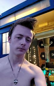 Been a hott day but there's a lot of work to do in the tardis which I'll  work on, stay up to date by checking out my build diary