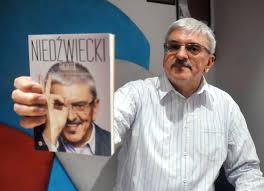 Filmografia, nagrody, biografia, wiadomości, ciekawostki. Marek Niedzwiecki Po Odejsciu Z Trojki