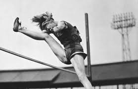 The pole vault has been included as a men's event in all olympics since the athens games in1896, while the women's event did not feature until 104 years later at the sydney gold medal winning heights in the men's and women's pole vault at the summer olympics from 1896 to 2016 (in meters). 1948 Olympics The Olympians