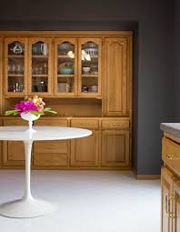 Modernize Honey Oak Yes We Can Color Zen Painting Oak Cabinets Honey Oak Cabinets Kitchen Wall Colors