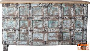 When you buy chest coffee table, consider the amount of luggage. Vintage Wooden Box Wooden Chest Coffee Table Coffee Table Made Of Solid Wood Decorated Model 58 86x143x40 Cm