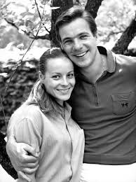 Götz george, born in berlin in 1938, is the son of the famous actor heinrich george and his wife, the actress berta drews. Loni Von Friedl And Gotz George Dating Gossip News Photos