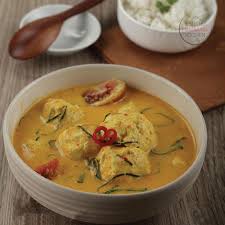 Resep tempe mendoan basah ala sisca soewitomo dapat kamu sontek, tertera pada buku resep sajian tahu tempe favorit ala sisca soewitomo terbitan gramedia pustaka utama. Resep Gulai Tahu Mangkokan