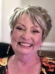 Elizabeth Yule's Instagram, Twitter & Facebook