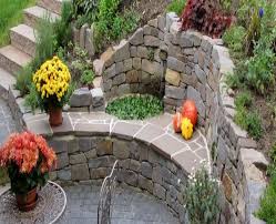 Bildergebnis Fur Gartengestaltung Mit Naturstein Mauern Wasserlaufe Und Terrassen Garten Gartengestaltung Pflanzen