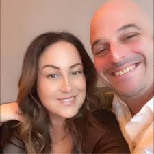 Do balcony dividers open