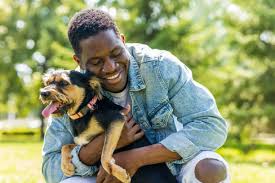 25.700+ Perro Hombre Abrazo Fotografías de stock, fotos e imágenes libres de derechos - iStock | Anillo boda