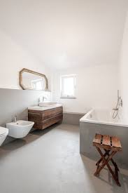 Helles Design Bad Mit Fugenloser Beschichtung Sichtestrich Neues Badezimmer Badezimmerboden