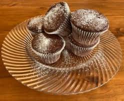 This pudding is topped with vanilla, cooked peaches and greek yogurt. Muffin Al Cioccolato Con Yogurt Greco Ripieni Di Le Ricette Di Marina