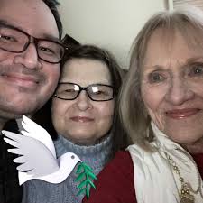 Send Seinna and Audra packing and bring back Allie!!