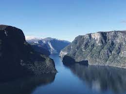 Inneheld kommunale tenester, skjema, betalingssatsar, oversikt politikarar og politiske sakspapir og postliste. Incredible Guide To Aurland Norway Tips Must Do S More Anita Hendrieka