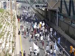 أعلنت وزارة الدفاع الروسية أن مقاتلة تابعة لها منعت طائرة استطلاع أمريكية من خرق حدود الدولة فوق المحيط الهادئ، على خلفية إجراء البحرية الروسية مناورات واسعة في تلك المنطقة. ØªØ¸Ø§Ù‡Ø±Ø© Ù„Ø¬Ù†ÙˆØ¯ Ù…Ù† Ø°ÙˆÙŠ Ø§Ù„Ø§Ø­ØªÙŠØ§Ø¬Ø§Øª Ø§Ù„Ø®Ø§ØµØ© Ø£Ù…Ø§Ù… Ù…Ù‚Ø± ÙˆØ²Ø§Ø±Ø© Ø§Ù„Ø¯ÙØ§Ø¹ Ø§Ù„Ø¥Ø³Ø±Ø§Ø¦ÙŠÙ„ÙŠØ© Ø¨ÙˆØ§Ø¨Ø© Ø£Ø®Ø¨Ø§Ø± Ø§Ù„ÙŠÙˆÙ… Ø§Ù„Ø¥Ù„ÙƒØªØ±ÙˆÙ†ÙŠØ©