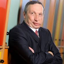 Co na tom, že klaus už není ani ředitelem nejúspěšnější střední školy v zemi, ani členem školského výbor, natož jeho předsedou, ale že je předsedou nového politického subjektu, jenž se má čile k světu. Aliciagirl Alicia Vaclav Klaus Mladsi Vaclav Klaus Mladsi Uctoval Na Ct S Ekofanatiky Blokuji I To Ze Pote Nebyl Loajalni Ke Mne Bych Bez Problemu Presel