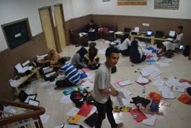 Orang dengan penyakit menular seksual, seperti gonore dan sifilis pun gak diperbolehkan. Donor Darah Lia Palembang