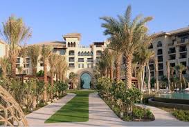 Four Seasons Hotel Jumeirah Beach Dubai Los Angeles Travel Los Angeles Tourism Places To Travel