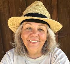 Sandra Nicholson's Instagram, Twitter & Facebook