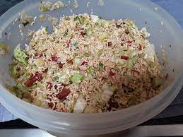 Das dressing erst 15 minuten vor dem verzehr über den salat geben. Yum Yum Salat A La Klaumix Von Klaumix Chefkoch Rezept Chinesische Eiernudeln Fischsosse Portionen