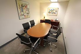 Six Person Meeting Room In Nyc Office Suites At The Commerce Building Nyc Office Suites 1 800 346 3968 Sales Meeting Room Temporary Office Space Office Suite