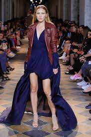 Vybírejte z elegantních černých pouzdrových sukní i áčkových a kolových modelů s kapsami a výrazným vzorem. Naujoji Pietro Filipi Pavasario Ir Vasaros Kolekcija Zadina SÄ—kme Ir PasitikÄ—jima Savimi Moteris Lt