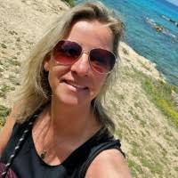 200+ "Sandra Schroeder" profiles