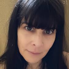 Lisa Laporte's Instagram, Twitter & Facebook