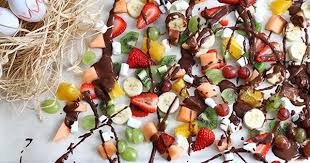 3 Idees Pour Faire Sensation Lors Du Brunch De Paques Blogue Saq Fondue Party Fruit Party Chocolate Fruit