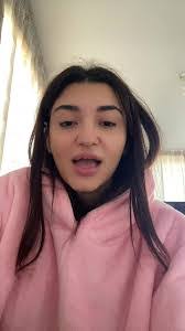 Lea Hebert's Instagram, Twitter & Facebook