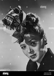 1940's woman hairstyle Black and White Stock Photos & Images