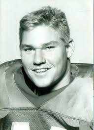 Damien Dodson's Instagram, Twitter & Facebook