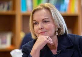 Local media need to find their teeth again