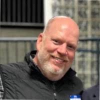 Michael Galinger's Instagram, Twitter & Facebook