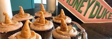 Rowling never specified whether pumpkin pasties, another staple of the honeydukes trolley, were savory or sweet. How To Throw A Magical Harry Potter Brunch Popcorner Reviews