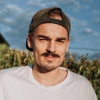 90+ Profile mit dem Suchbegriff „Jānis“