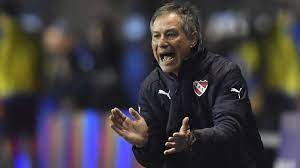 Последние твиты от ariel holan (@arielholan_dt). From The Hockey Field To Winning The South American Football Cup Ariel Holan Became The First Hockey Coach To Win A Continental Football Trophy