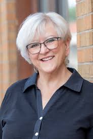 Roberta Fernandez, Author