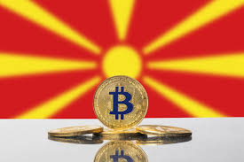 Repräsentiert im allgemeinen die republik nordmakedonien, es ist ein binnenstaat auf der südlichen balkanhalbinsel südosteuropas und seine hauptstadt ist skopje.🇲🇰 ist das emoji der flagge eines landes / einer region und hat die bedeutung flagge: Goldener Bitcoin Steht Vor Der Sonne Auf Der Flagge Von Nordmazedonien Creative Commons Bilder