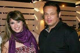 ياسمين عبد العزيز ومحمد حلاوة. Ø¨Ø¹Ø¯ Ù…Ù‡Ø§Ø¬Ù…Ø© ÙŠØ§Ø³Ù…ÙŠÙ† Ø¹Ø¨Ø¯ Ø§Ù„Ø¹Ø²ÙŠØ² ØªØ¯Ø§ÙˆÙ„ ØµÙˆØ±Ø© Ù‚Ø¯ÙŠÙ…Ø© Ù„ØªÙƒØ°ÙŠØ¨ Ø§Ø¨Ù†Ø© Ù…Ø­Ù…Ø¯ Ø­Ù„Ø§ÙˆØ© Ø¯Ø§Ø± Ø§Ù„Ù‡Ù„Ø§Ù„