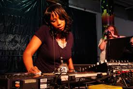 Free house musik 2020 vol 4 full bass musik dugem mp3. Best House Music Djs Of All Time