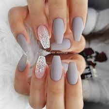 Tplo&co vous donne le choix de pas moins de. Mariage De Beaute Ongles Gris Et Blancs Vernis A Ongles Ongles En Gel Gris Jolis Ongles