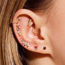 These Glossier Style Gen Z Piercing Studios Are Steering The Earscape Trend Dazed Cool Ear Piercings Pretty Ear Piercings Earings Piercings
