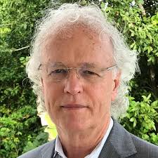 Amazon.com: Mo Howes: books, biography, latest update