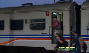 Jadwal keberangkatan dari stasiun gambir sehari tiga kali. Rute Jadwal Dan Harga Tiket Ka Malabar Malang Bandung 2021 Aneka Harga