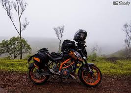 Checkout may promo & loan simulation in your city and compare the duke 200 2021 with cbr150r, cb150r streetfire and other rivals only at oto. Read Atul S Journey With Ktm Duke 200 And Ktm Duke 390 Gaadikey