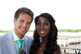 De nieuwe show van ekiz en klamer wordt gemaakt door bnnvara. Renze Klamer Over Scheiding Met Pearl Er Vloeiden Heel Wat Tranen Show Ad Nl