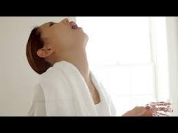 Tratamentul pentru durere în gât și în piept la înghițire depinde, în general, de cauză. Gargara Te Vindeca De Durerea De Gat Youtube